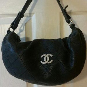Chanel Hobo Quilted Black Leather Shoulder Bag